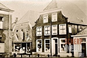 Mattelierstraat met winkel van Arink