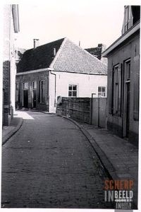 Rabeldersteeg : rechterzijde gezien vanaf de Kevelderstraat.