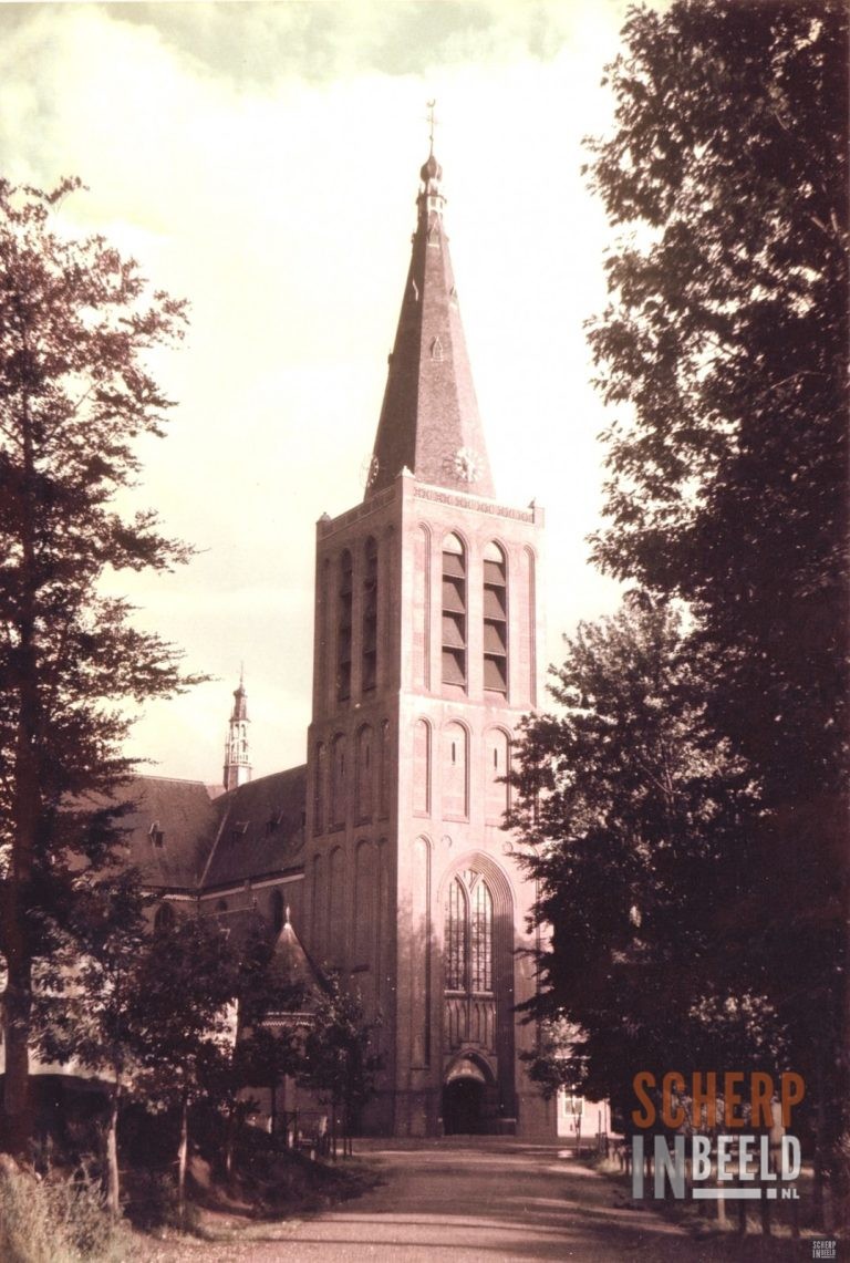R.K.Calixtus-kerk: Toren