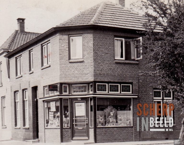 Lievelderstraat: De winkel van Nerus Groot Bruinderink.
