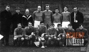SV Grol 5 met beker