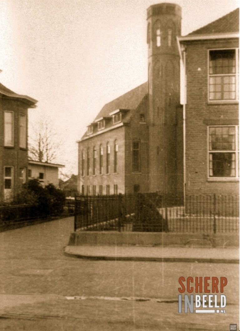 Schralenstein: Het markante torentje van het gebouwencomplex van