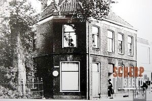 Beltrumsestraat: Pand waar Tesly gevestigd was.Daarna Huize Chaos genoemd