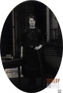 Diverse personen: Wie is deze mevrouw?