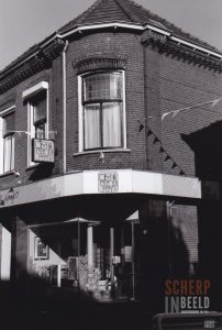 Kevelderstraat: Bakkerij Nijrolder.