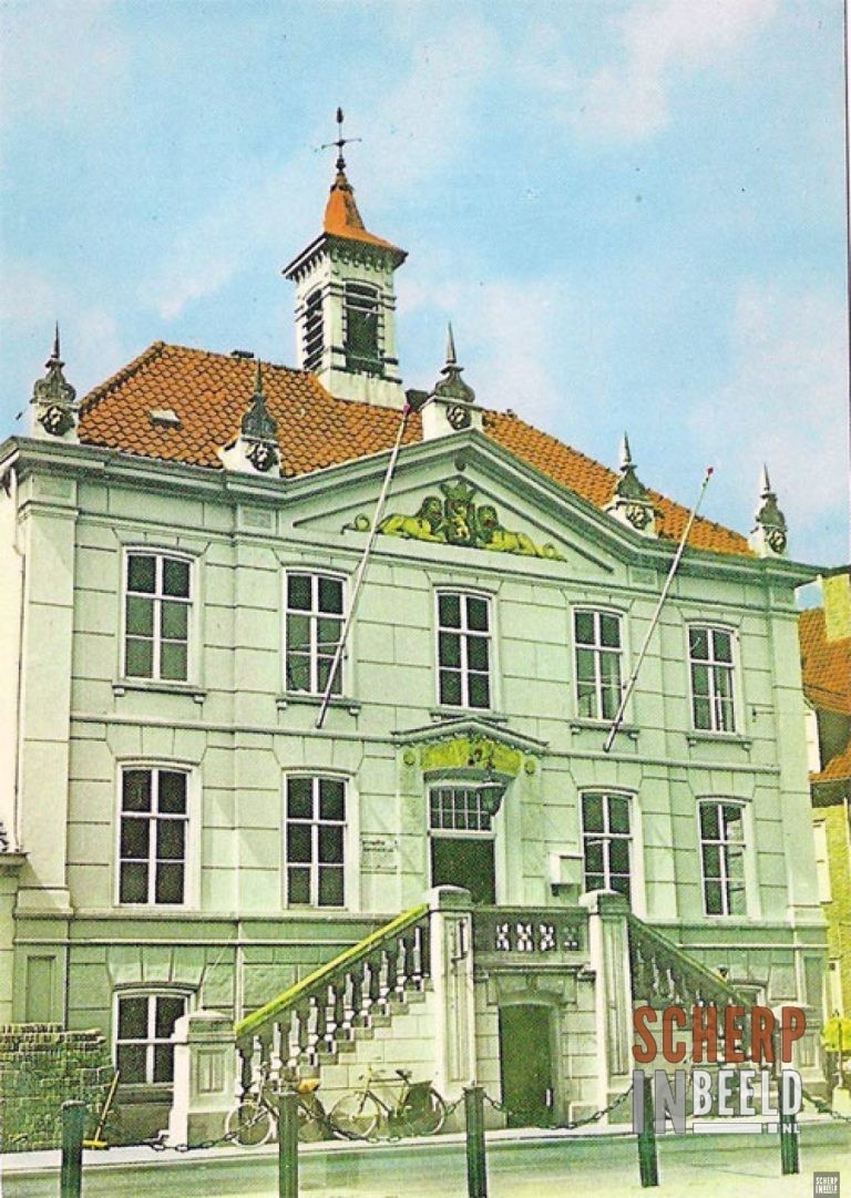 Ansichtkaarten: Stadhuis