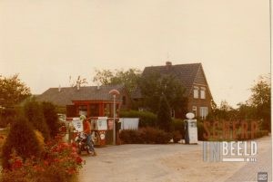 Tankstation Klein Gunnewiek aan de Oude Steenbraakweg