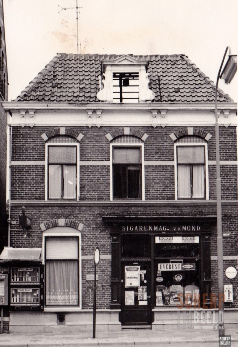De Markt: Sigarenmagazijn vd Mond.