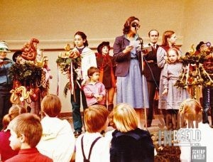 Palmpasen optocht : Maliebaan Muziekkoepel.