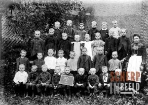 Klassenfoto Openbare Lagere school