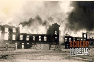 Steenfabriek: Gedeelte van de steenfabriek dat door de brand in 1966 is verwoest.