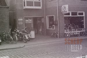 Rijwiekhandel Wim Elshof: Nieuwestraat.