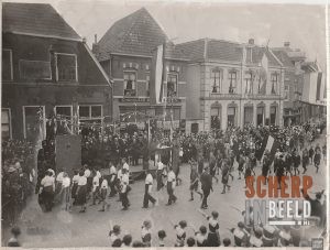 Optocht Diversen: Optocht Markt Groenlo.