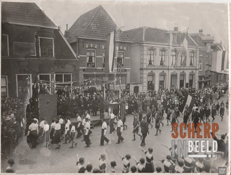 Optocht Diversen: Optocht Markt Groenlo.