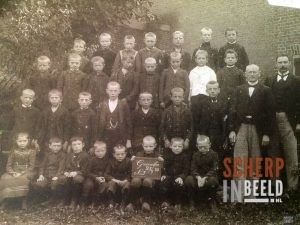 Klassenfoto Openbare Lagere school (Stoepschool)