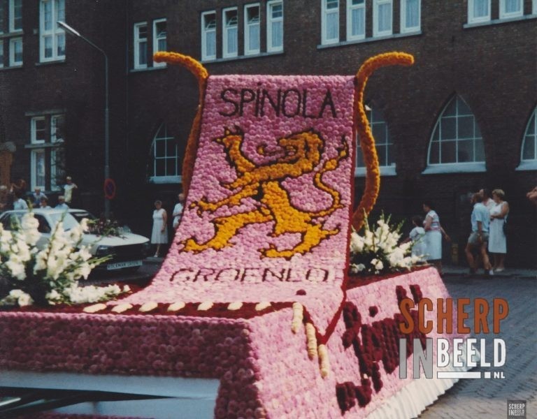Spinola behaalt tweede prijs tijdens Bloemencorso