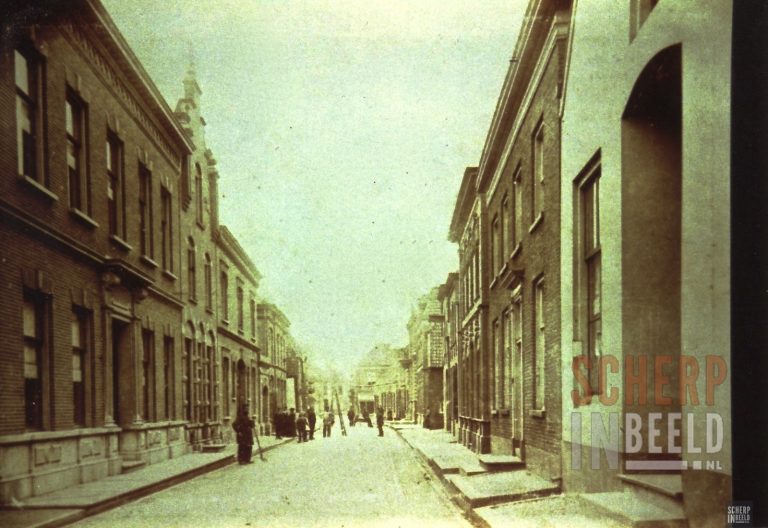 Beltrumsestraat: Beltrumsestraat bekeken vanaf de Markt.