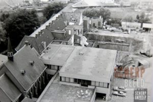 Molenberg : voorheen : Sint Vincentiusziekenhuis. Deel van de verbouwing is in volle gang.