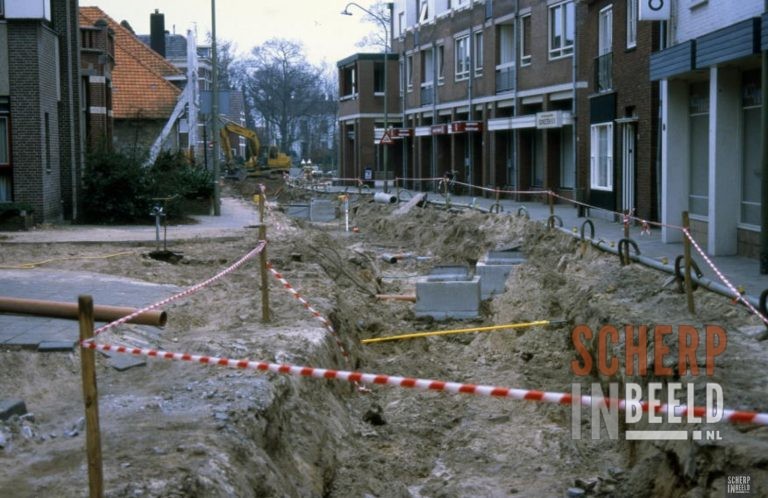 Mattelierstraat: Werkzaamheden in de Mattelierstraat – maart 1993