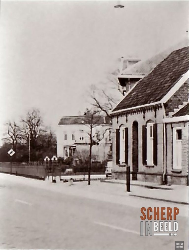 Lichtenvoordseweg: Met Huize Vredenhof op de achtergrond aan de Winterswijkseweg.