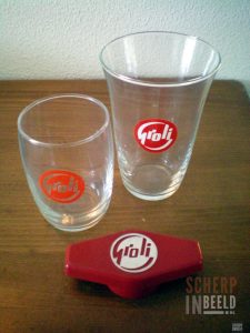 Groli-klokglaasjes en flesopener uit Groenlo