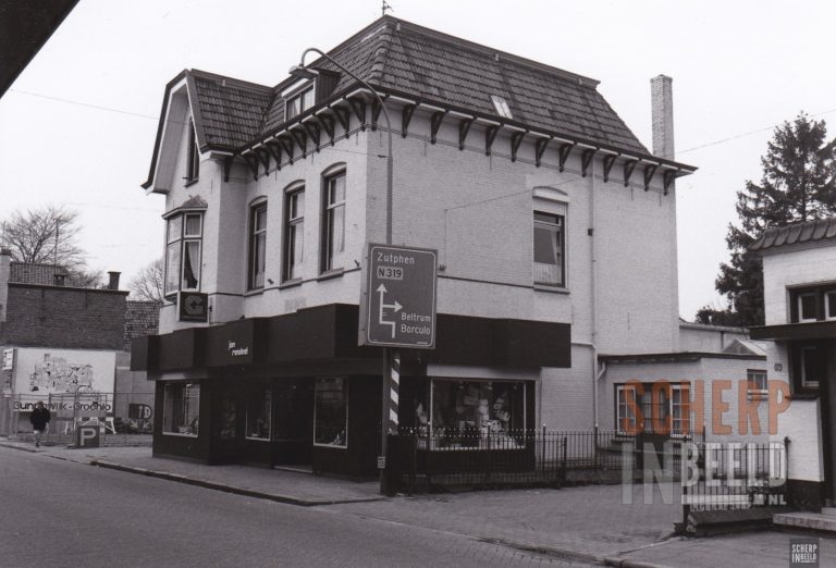 Schoenenwinkel Jan Rondeel: Beltrumsestraat.