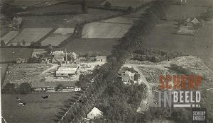 Houthandel en Stoom – houtzagerij firma J. Nahuis : Luchtfoto.
