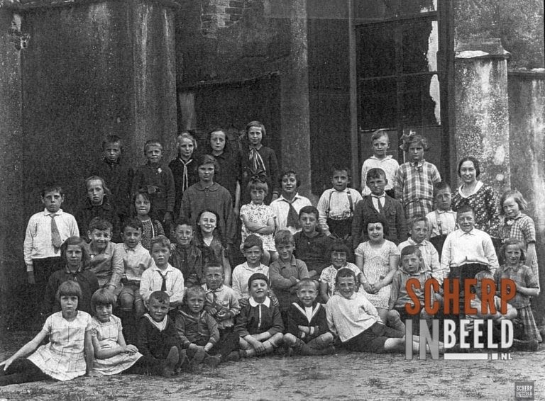 Klassenfoto Protestantse school