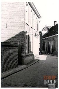 Rabeldersteeg : linkerzijde gezien vanaf de Kevelderstraat.