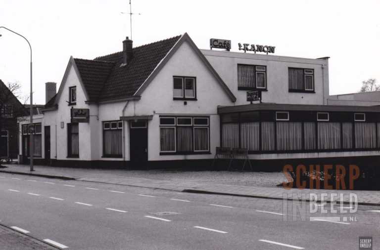 Lichtenvoordseweg: Cafe ’t Kanon.