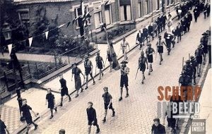 Optocht diversen : Folkloristische optocht.