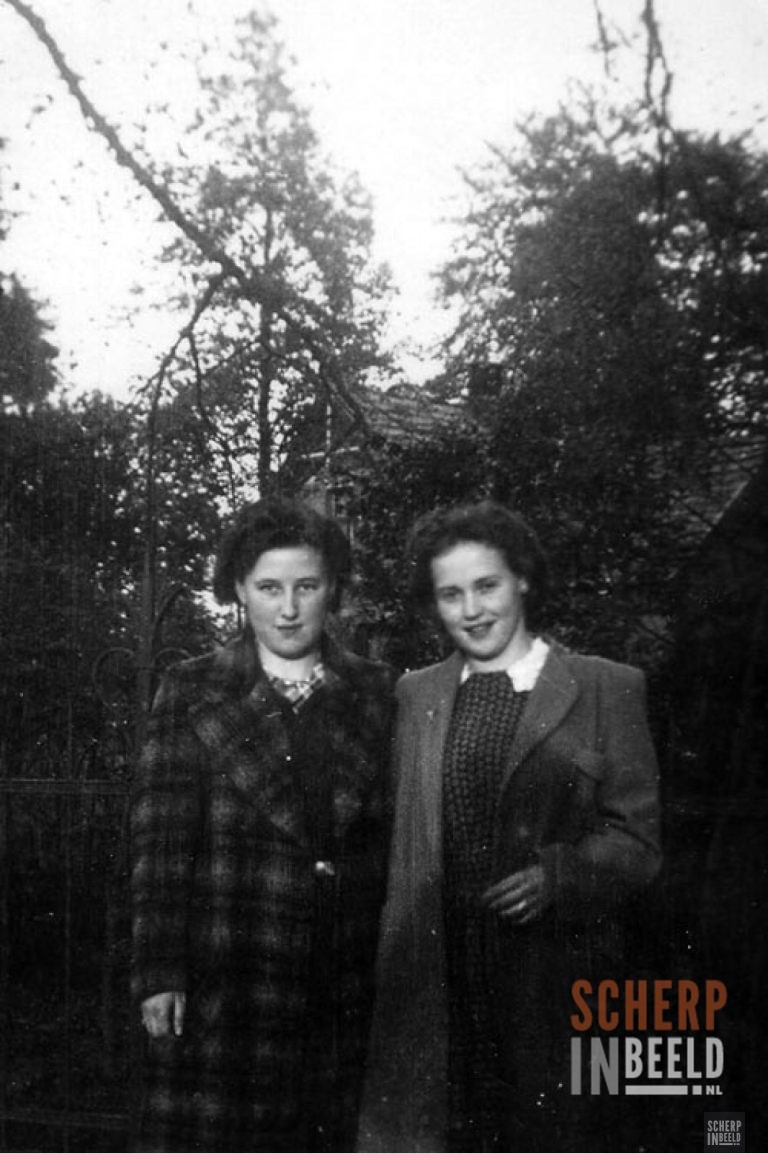 Diverse Personen: foto van 7 mei 1940