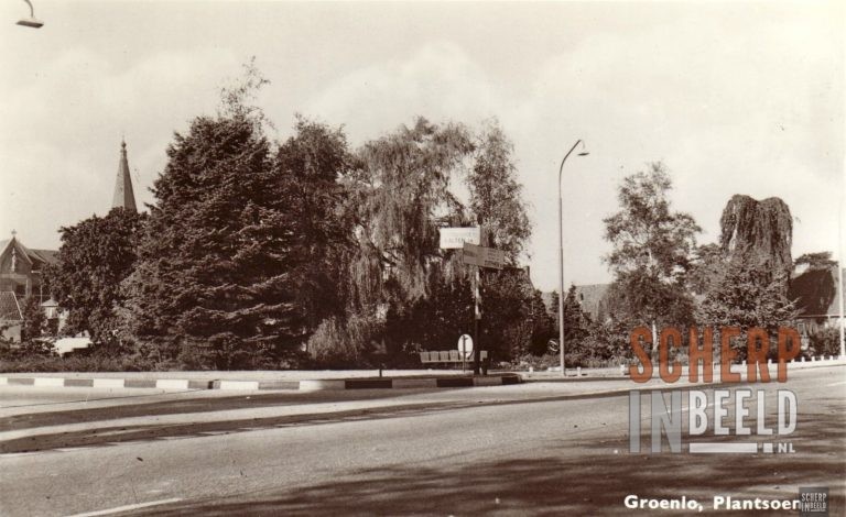 Winterswijkseweg: Met op de achtergrond plantsoen de “Potkoele”.