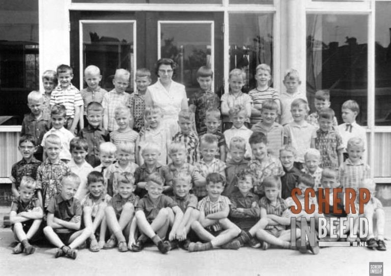 /uploads/fotos/eerste klas lagere school corr-20140530093858