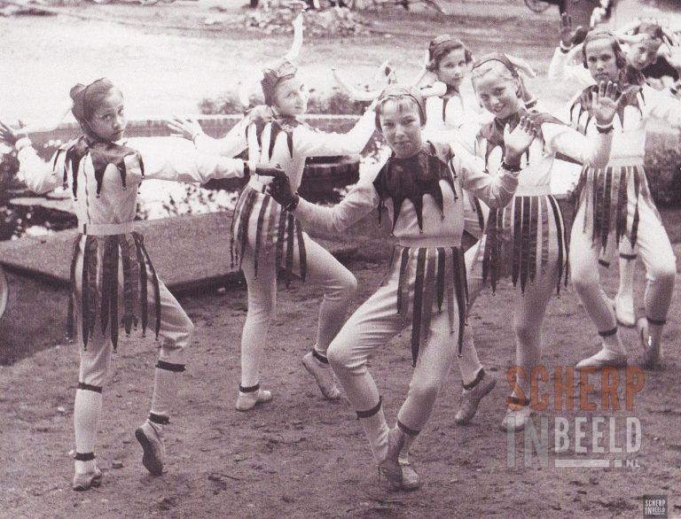 Groenlo sprookjesstad: Assepoester. 1954.