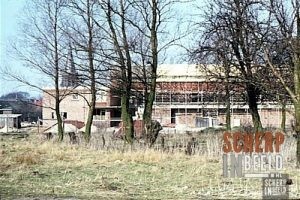 Bouw van de Maria Moeder Gods Kerk: We staan hier op de plek waar de Deken van