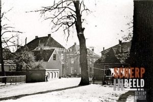Boompjeswal: Mooie doorkijk vanaf de Boompjeswal naar de woning van dokter