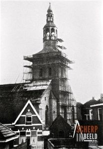 Oude Calixtuskerk : Aan de Markt. Torenrestauratie.
