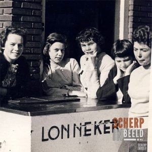 IJsverkoop met Lonneker ijskar