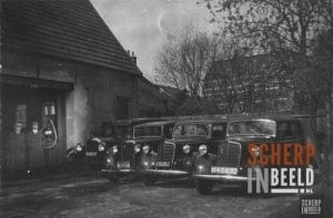 Taxi Kiens ( Grol -Tax ) : Taxi chauffeur’s Jan Staverman en Joop Buijting.