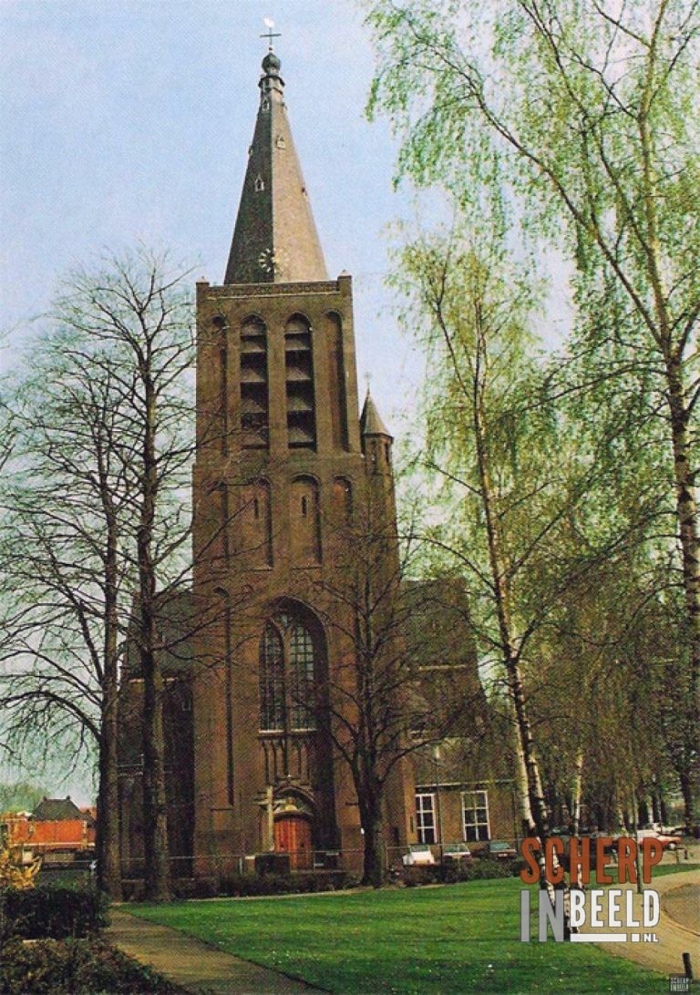 Ansichtkaarten: R.K. Calixtuskerk .Groenlo