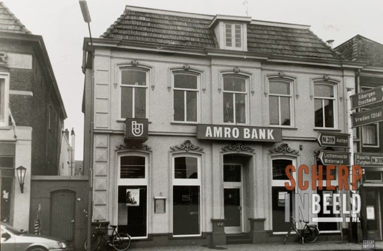 Markt: Amro Bank.