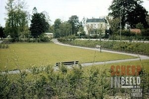 De Potkuil: Plantsoen aan de Winterswijkseweg.We zien hier huize Vredeshof liggen