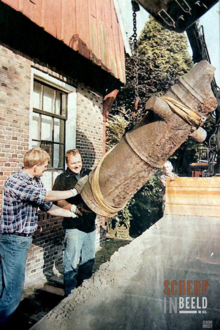 Grolsch Museum: Notenboomstraat 02.06.1999 weghalen kanon.