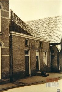 Notenboomstraat: Woning links naast het stads museum.