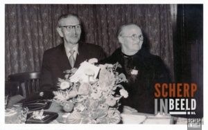 Diverse personen: Tone en Fine Wientjes-Walney 50 jaar getrouwd.