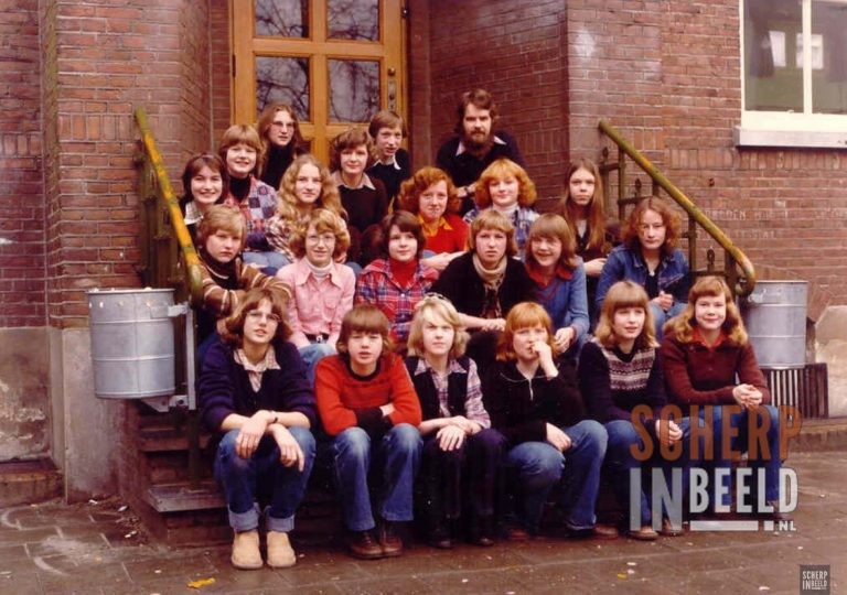 Klassenfoto Huishoudschool St.Martha