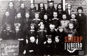 Klassenfoto Meisjesschool St.Jozeph