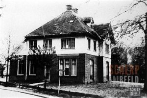 Hoek Winterswijkseweg/Stationslaan: Afbraak woning Huize Delta