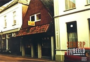 Tapperij De Brasserie: Kevelderstraat. De sloop van het bruine café is 9 maart 1988